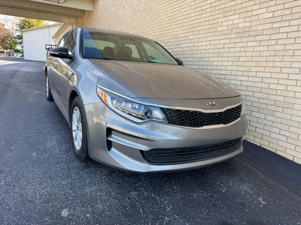 2018 Kia Optima LX's photo