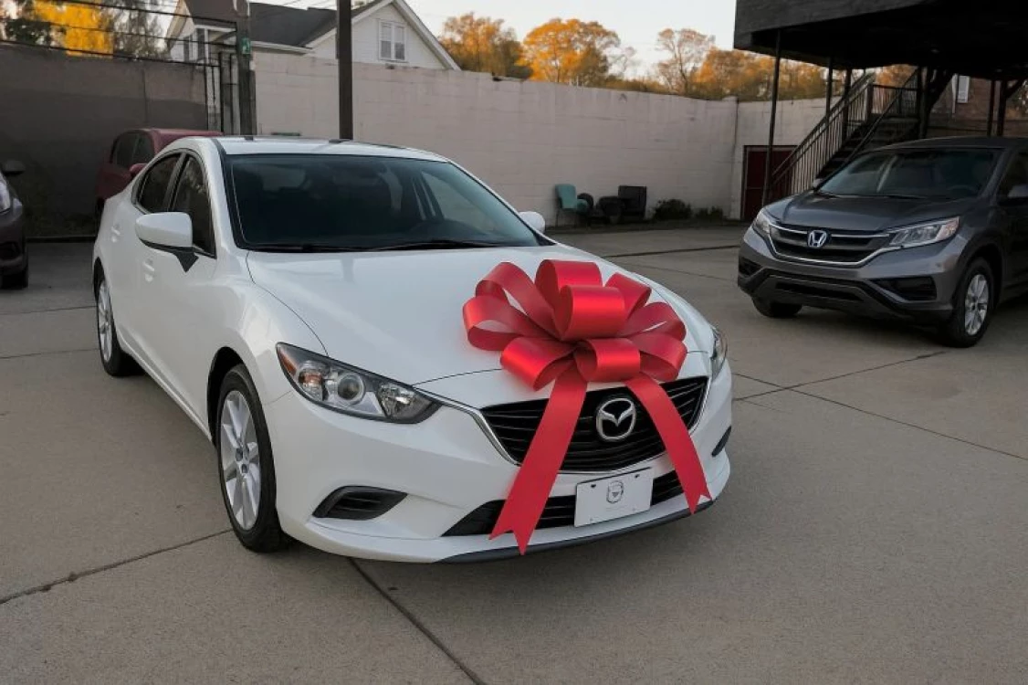 2015 Mazda MAZDA6 i Touring's photo