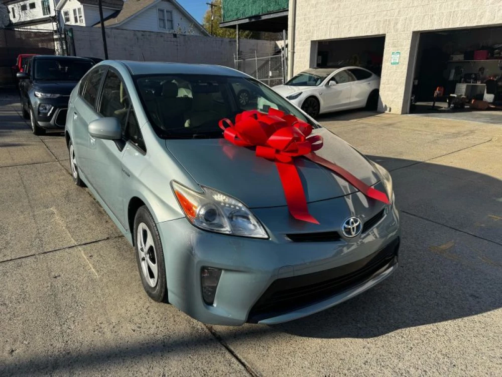2014 Toyota Prius's photo
