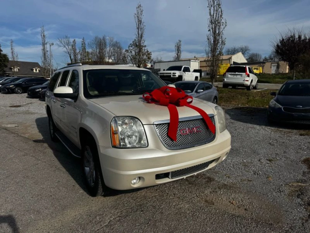2013 GMC Yukon XL Denali's photo