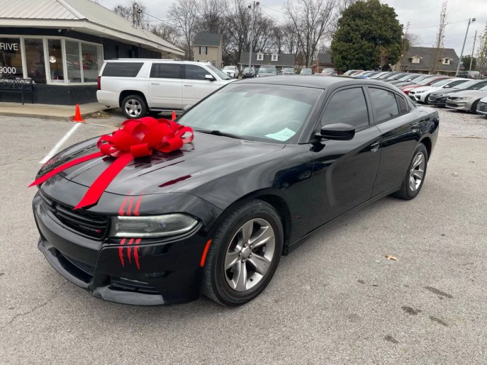 2016 Dodge Charger SXT's photo
