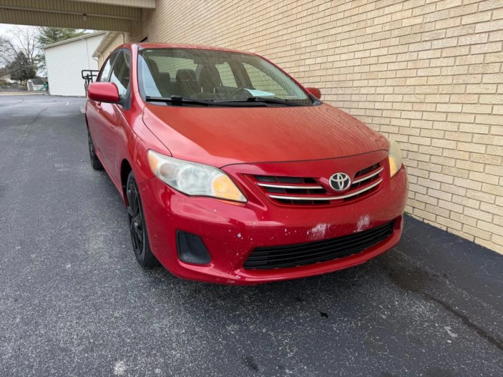 2013 Toyota Corolla LE's photo