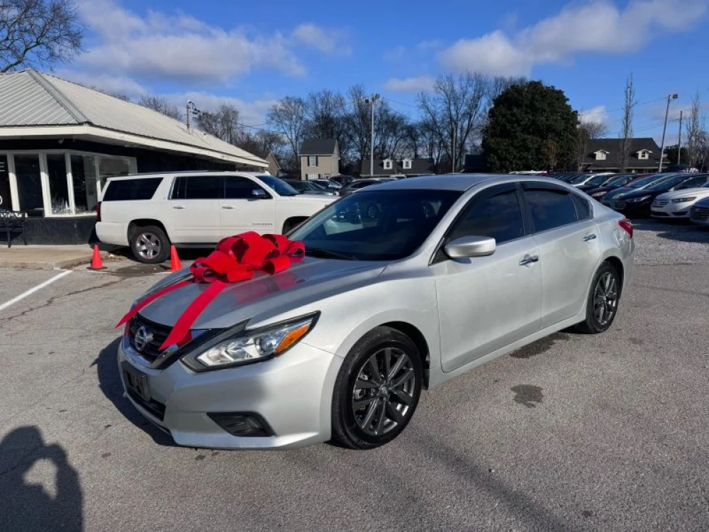 2017 Nissan Altima's photo