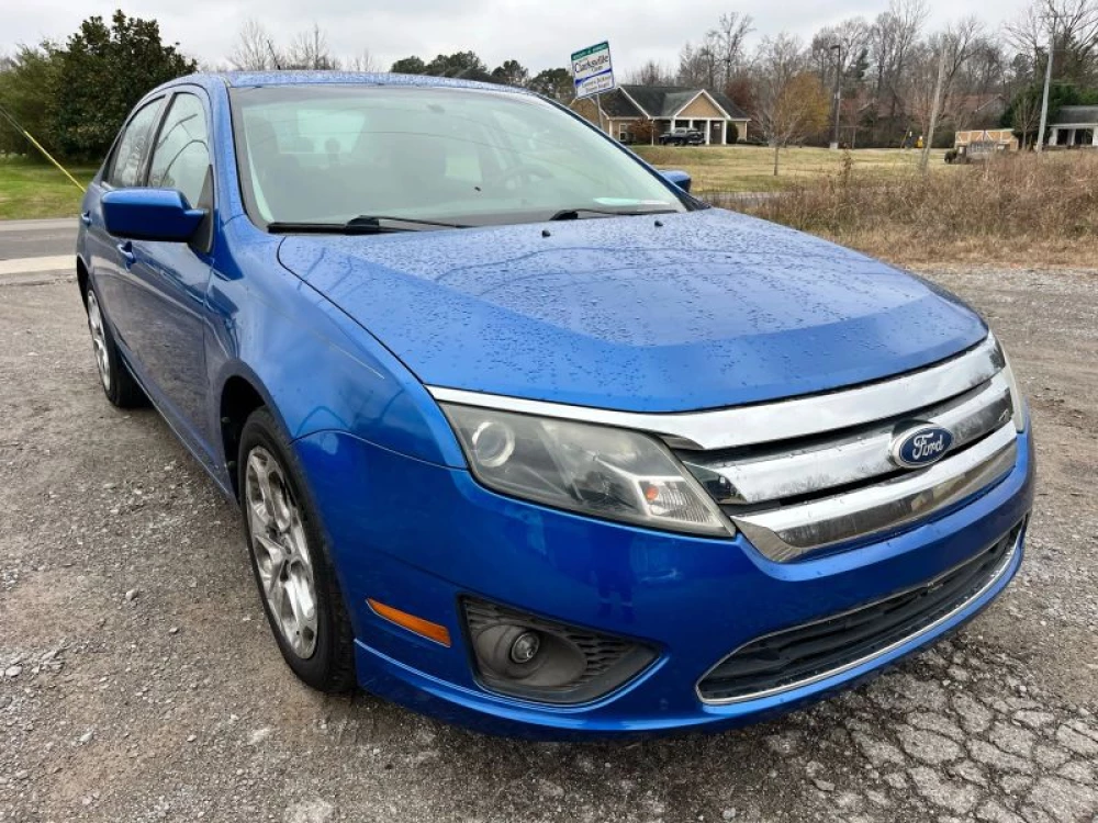 2011 Ford Fusion SE's photo
