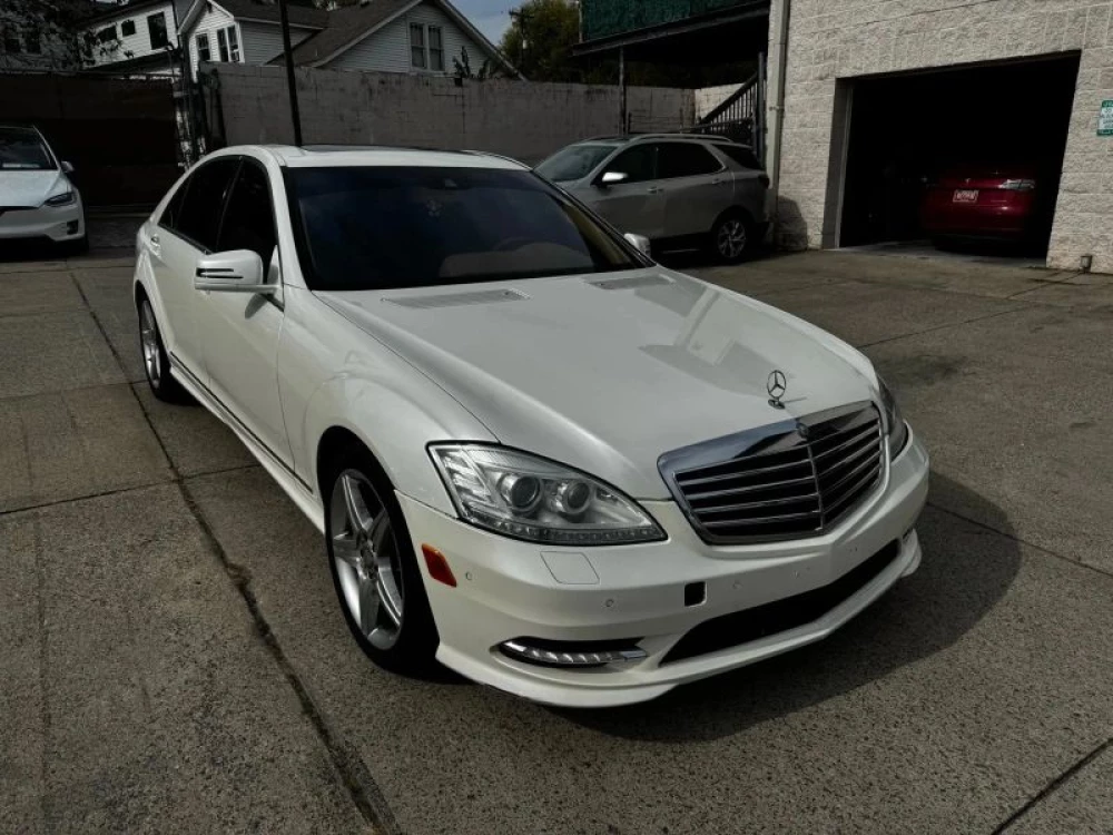 2010 Mercedes-Benz S-Class S550