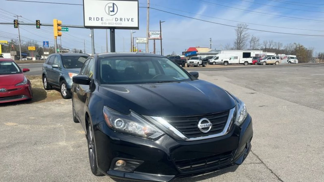 2017 Nissan Altima SR