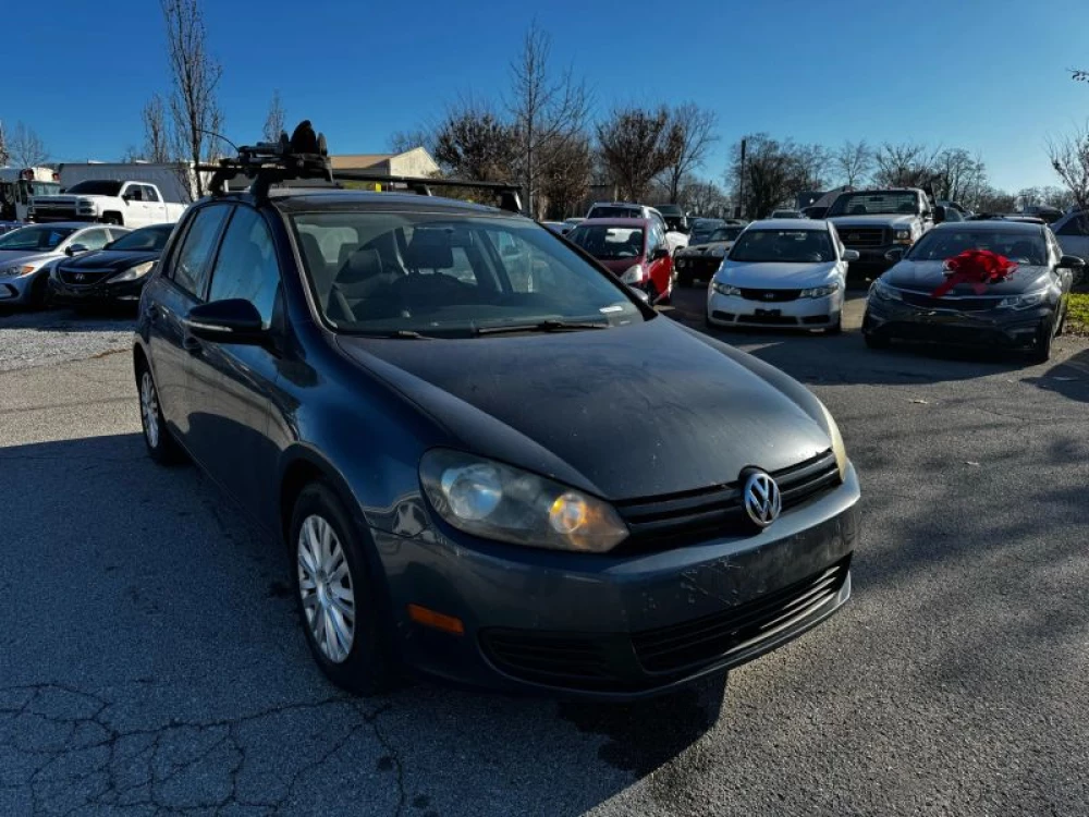 2011 Volkswagen Golf Base