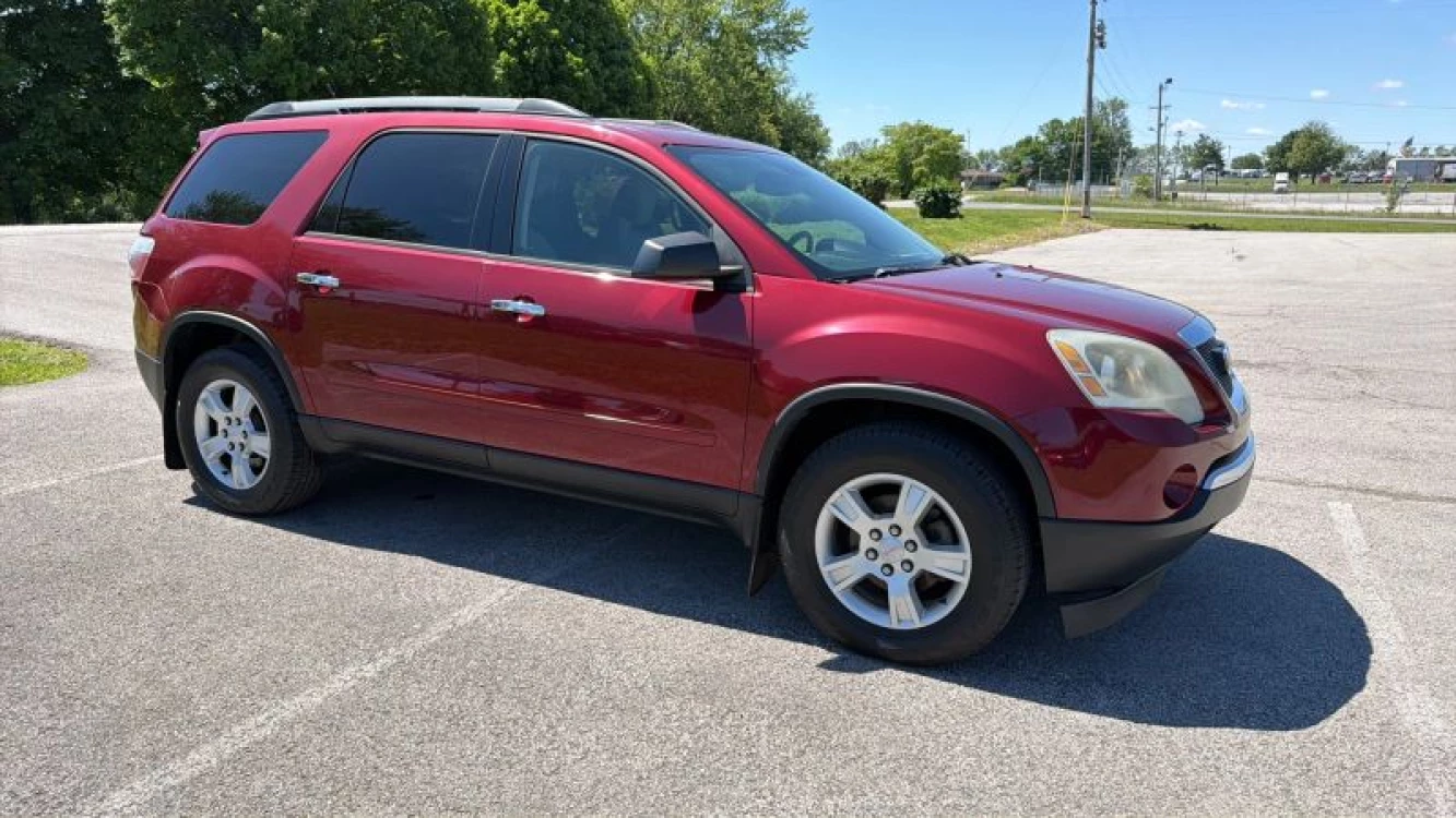 2011 GMC Acadia FWD SLE's photo