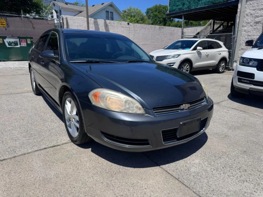 2011 Chevrolet Impala LS's photo