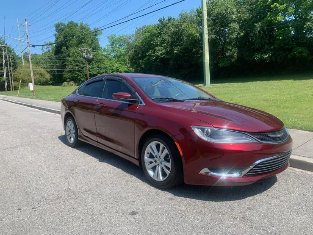 2015 Chrysler 200 Limited's photo