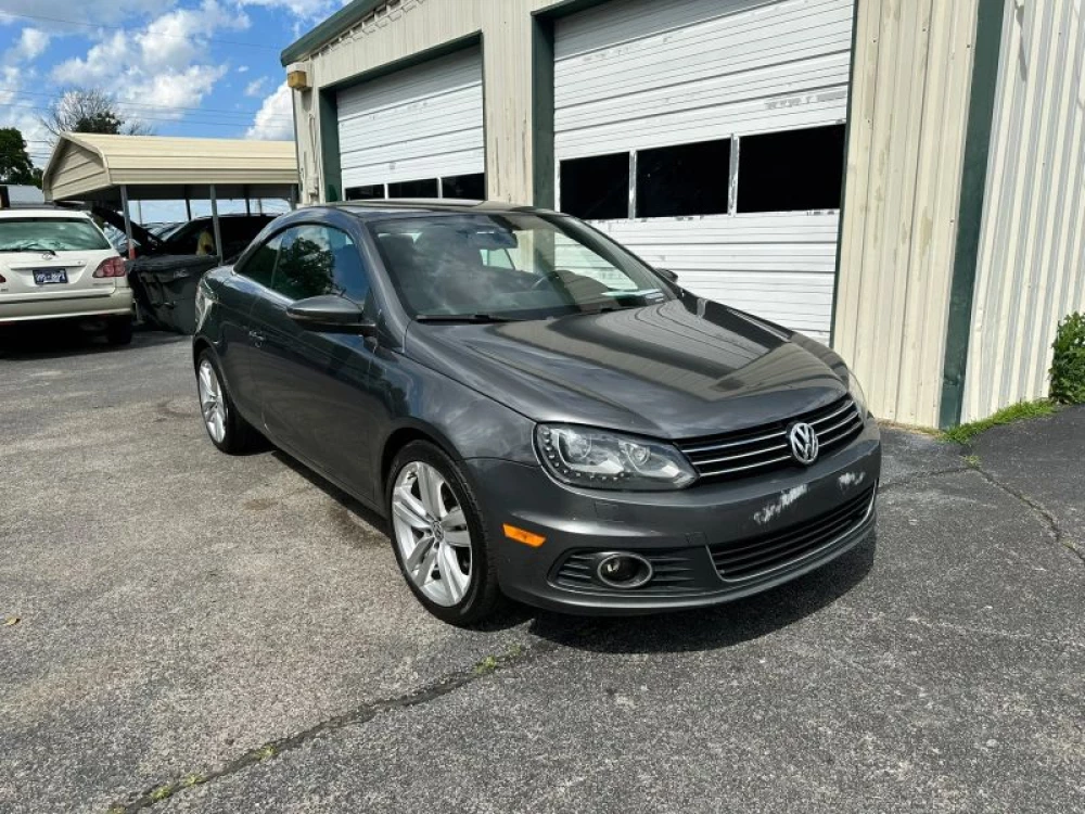2012 Volkswagen Eos Executive DSG's photo