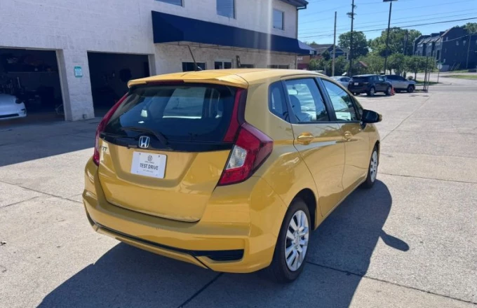 2018 Honda Fit LX - Photo 13