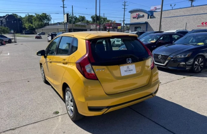 2018 Honda Fit LX - Photo 14