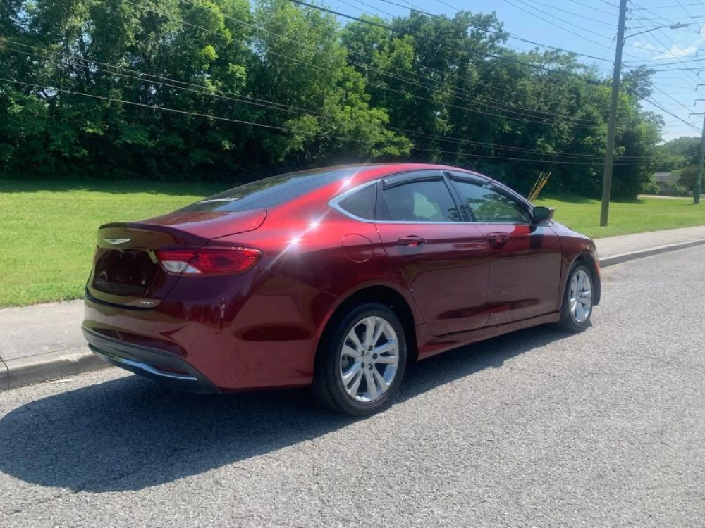 2015 Chrysler 200 Limited - Photo 6